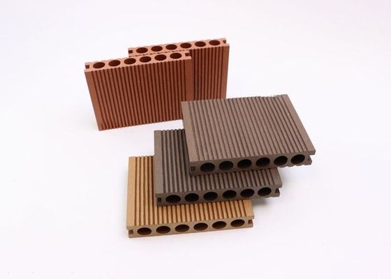 प्लास्टिक क्रैक रेज़िस्टेंट WPC डेकिंग WPC टेरेस बोर्ड 140x25x2900