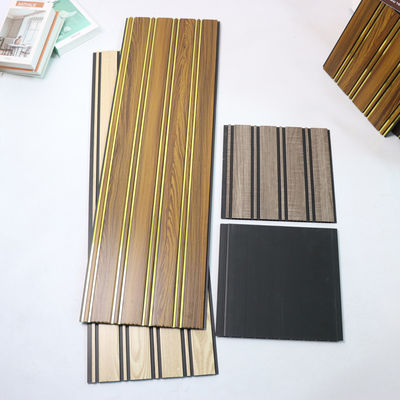 लकड़ी के दाने वाले पीवीसी छत पैनल आंतरिक दीवार के लिए लागत प्रभावी दीवार पैनल टाइल का विकल्प आसान रखरखाव दीवार बोर्ड