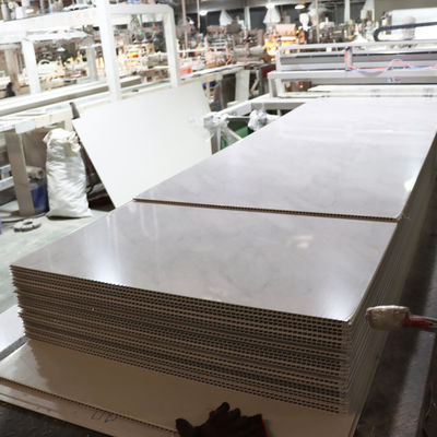 संगमरमर पर्यावरण के अनुकूल प्लास्टिक बाथरूम पैनल आंतरिक दीवारों विला अपार्टमेंट वाटरप्रूफ बाथरूम के लिए