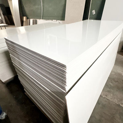 गीले क्षेत्र की दीवार को कवर करने के लिए प्रीमियम वाटरप्रूफ पीवीसी शावर वॉल पैनल