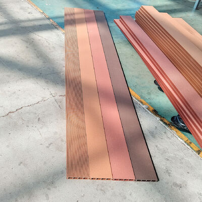 बाहरी डब्ल्यूपीसी दीवार पैनल प्रणाली बाहरी दीवार के लिए पनरोक लकड़ी प्लास्टिक कम्पोजिट