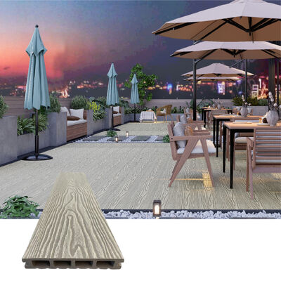 टिकाऊ आउटडोर डब्ल्यूपीसी डेकिंग∙ खोखली संरचना बागान और परिदृश्य उपयोग के लिए जलरोधक समग्र फर्श