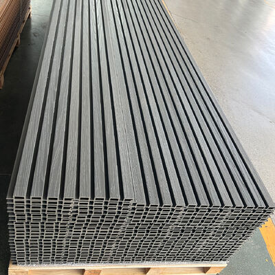 उच्च गुणवत्ता वाले बाहरी डब्ल्यूपीसी दीवार पैनल आउटडोर जलरोधक लकड़ी प्लास्टिक संरचना भवन सजावट के लिए