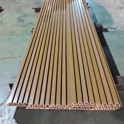 उच्च गुणवत्ता वाले बाहरी डब्ल्यूपीसी दीवार पैनल आउटडोर जलरोधक लकड़ी प्लास्टिक संरचना भवन सजावट के लिए