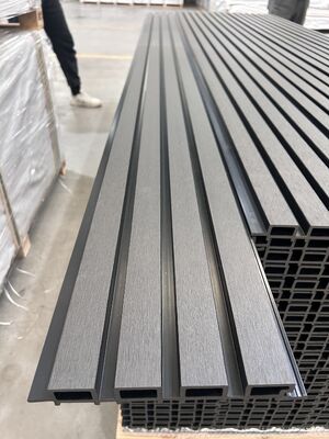 बेस्ट सेलिंग फायरप्रूफ डब्ल्यूपीसी वुड कम्पोजिट 219x26 आउटडोर वॉल पैनल क्लैडिंग को एक्सट्रूज़न स्टाइल