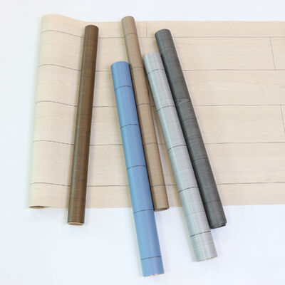 बजट के अनुकूल हटाने योग्य टुकड़े टुकड़े फर्श टाइल चिपकने वाले स्टिकर अस्थायी कवरिंग या अपार्टमेंट नवीनीकरण के लिए